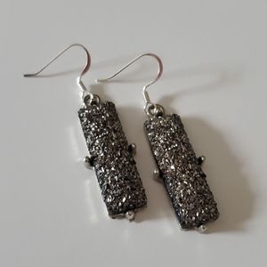FREE w/Bundle of 2+: Black Druzy Style Earrings